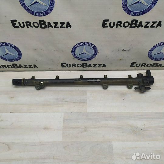 Топливная рампа Mercedes Om612