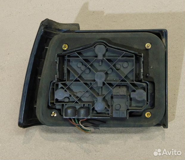 Фонарь правый VW Jetta 2 (дефект)