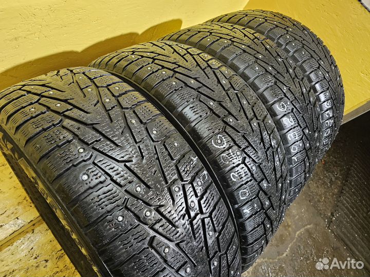 Nokian Tyres Hakkapeliitta 7 SUV 235/65 R17 108T