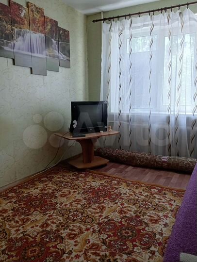 Комната 18 м² в 4-к., 4/4 эт.