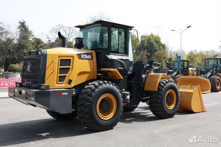 Фронтальный погрузчик XCMG XC948, 2023