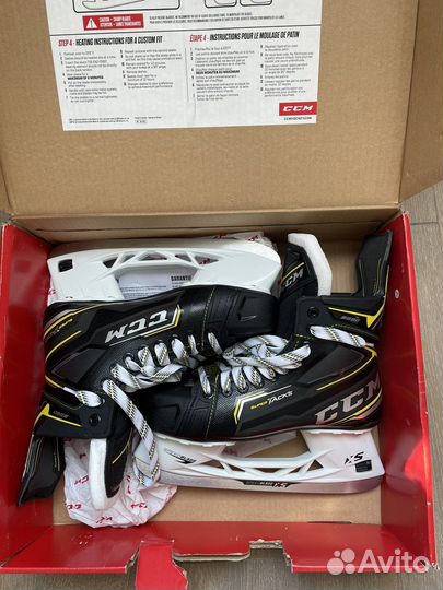 Хоккейные коньки CCM SuperTacks 9380