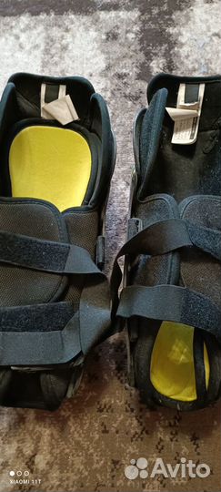 Щитки хоккейные