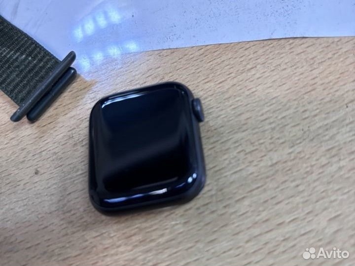 Apple watch se 2020 40мм