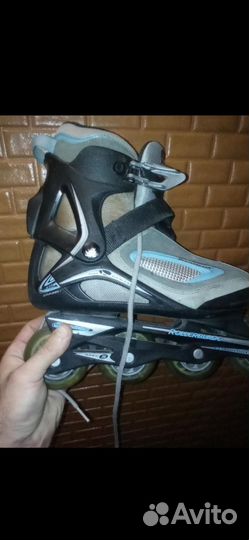 Роликовые коньки