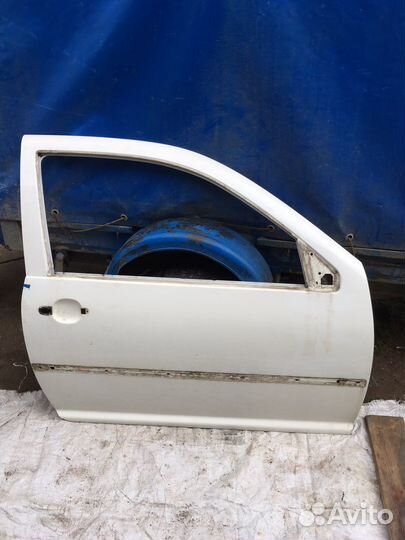 Дверь правая Гольф 4 купе (3-х )