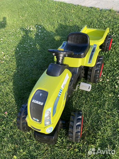 Детская игрушка трактор с педалями