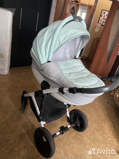 Коляска 3 в 1 tutis zippy