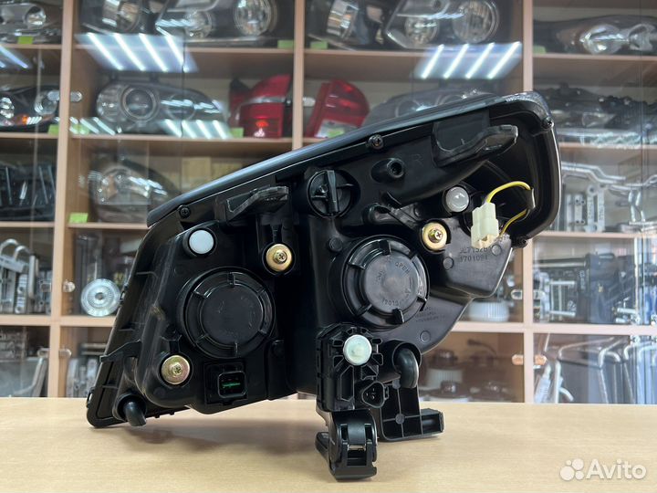 Фара Джили мк Кросс / Geely MK Cross