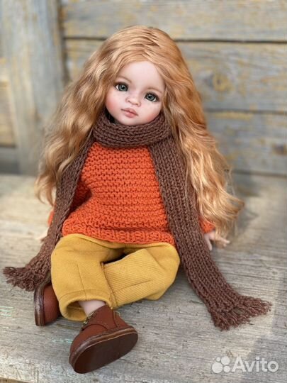 Теплая девочка-осень