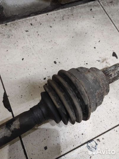 Привод передний правый Ford Fiesta mk5 1.4 1.6