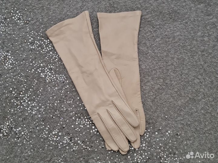 Перчатки женские кожаные новые Charlotte olympia 7