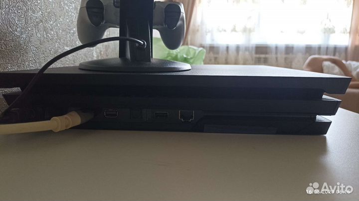 Sony playstation 4 pro 1tb