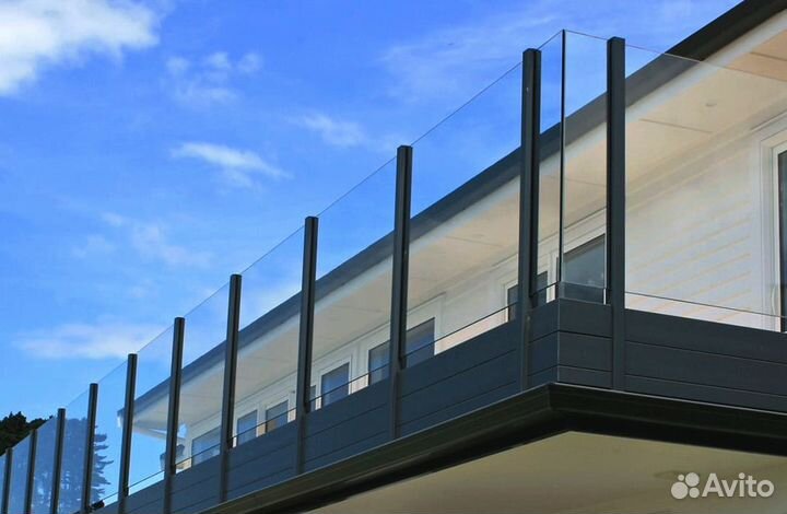 Стеклянные перила для лестниц