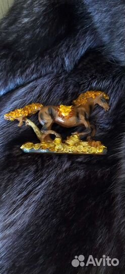 Статуэтки фарфор, стекло