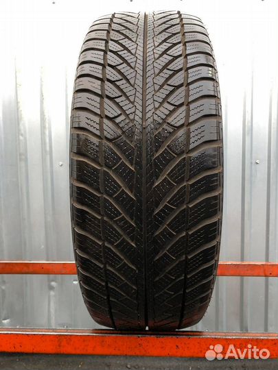 Goodyear UltraGrip Performance 2 225/55 R17