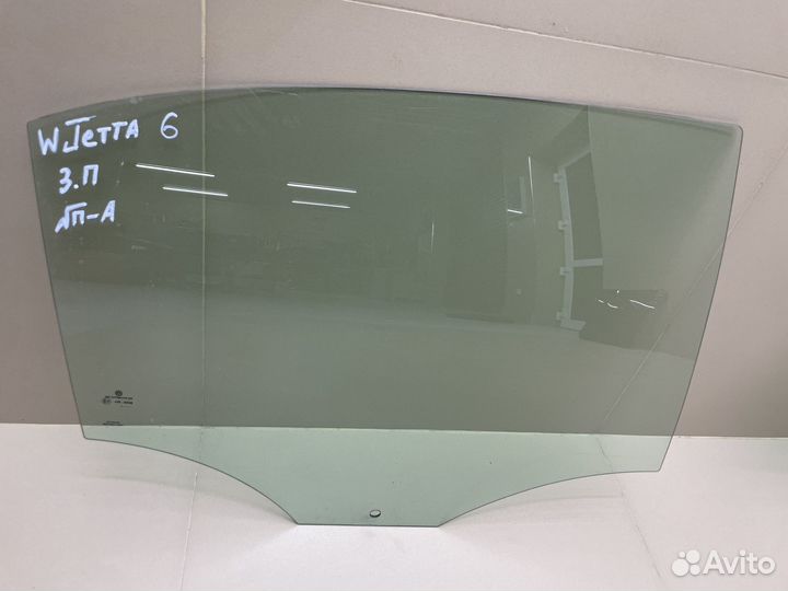 Стекло двери заднее Volkswagen Jetta 6