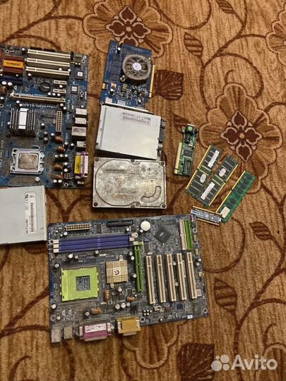 Материнская плата