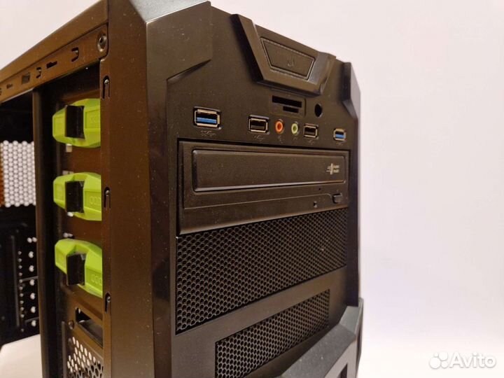 Отличный корпус Accord R-03B Все крышки есть