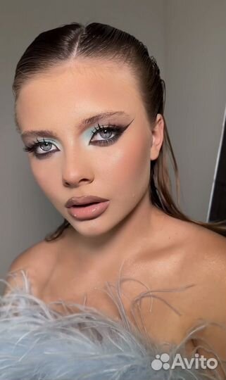 Макияж и прическа