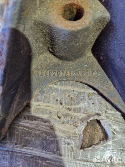 Кронштейн глушителя Mercedes Benz Actros