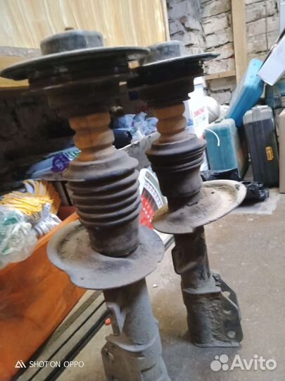 Стойки Сузуки гранд Витара