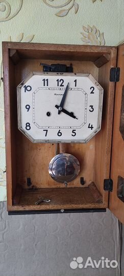 Часы настенные с боем янтарь СССР