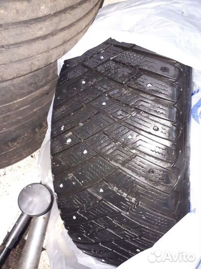 Goodyear Ultragrip Ice Arctic 245/45 R19