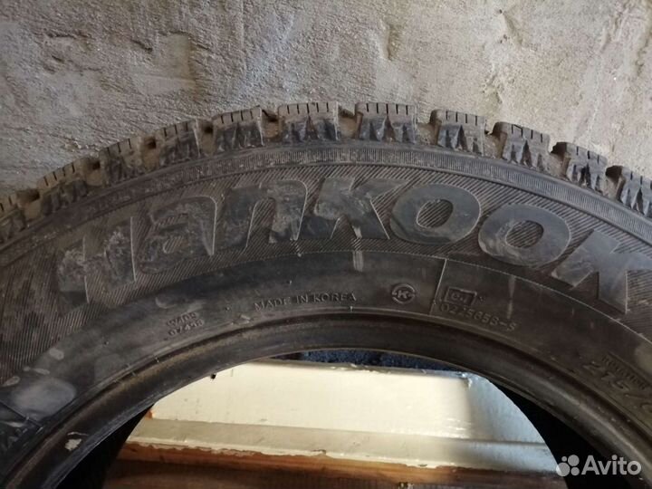 Hankook Winter I'Pike 215/65 R16