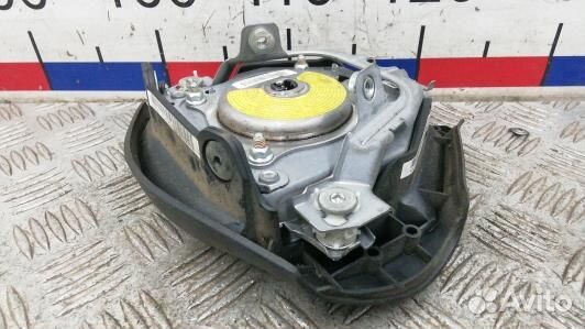 Подушка безопасности водителя subaru forester 3 (L