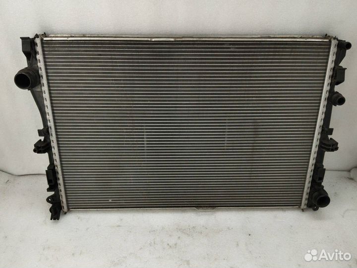 Радиатор основной Mercedes-Benz C-Класс