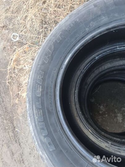 Bridgestone Dueler H/T 687 225/65 R17