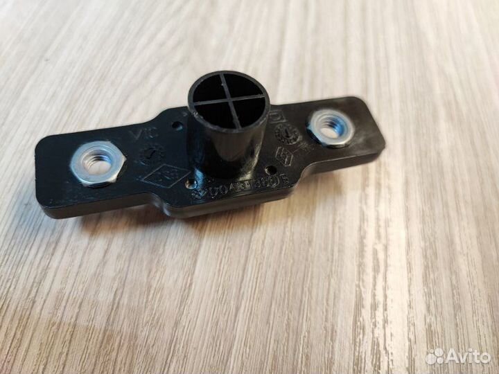 Фиксатор двери задний левый LADA Largus