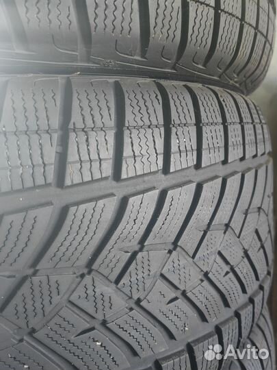 Goodyear UltraGrip Ice SUV 265/50 R19 110T