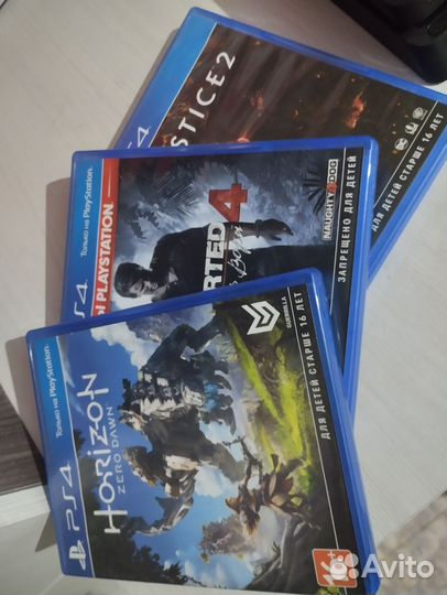 Ps4 Slim 1000 гб +3 игры + дуалшок 4