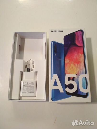 Samsung Galaxy A50, 4/64 ГБ