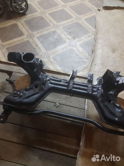 Подрамник passat б3