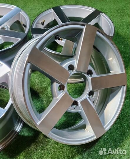 Диски r16 5x139.7 Нива, Niva Shevrolet Vossen