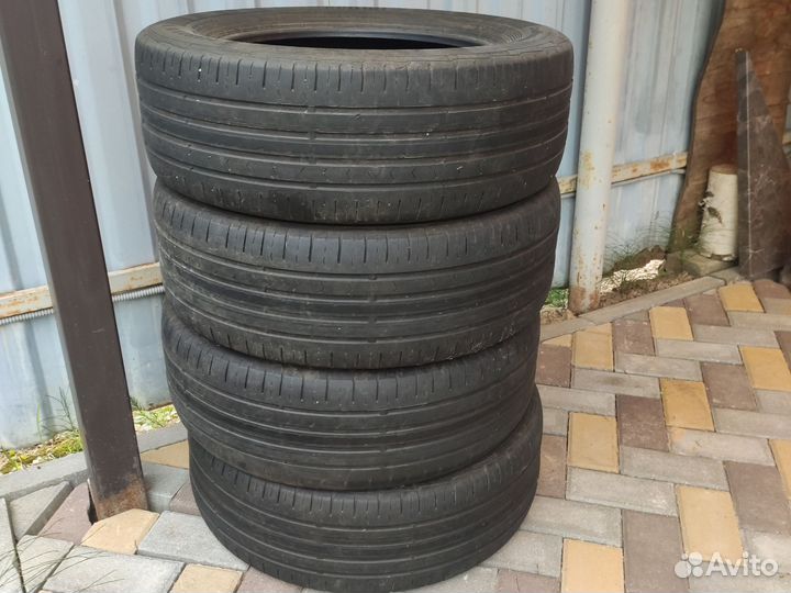 Continental ContiPremiumContact 5 215/60 R16