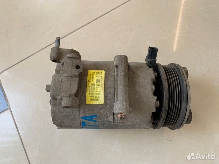 Компрессор кондиционера Ford Fiesta CB1 spja 2009