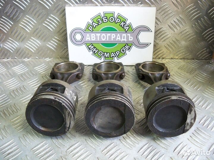 Поршень с шатуном Volkswagen Passat B4 1.8 ADZ