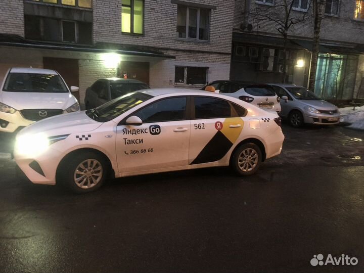 Водитель с личным автомобилем