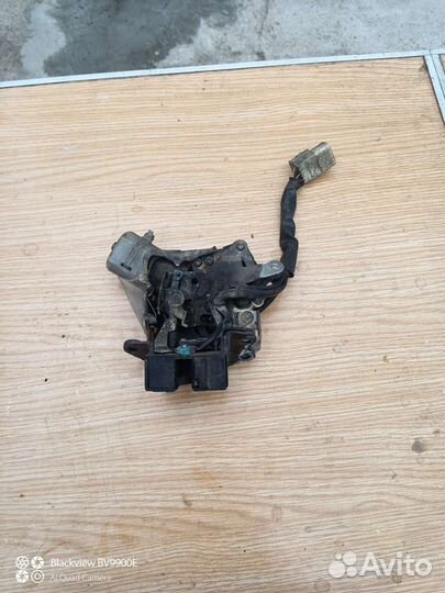 Lexus RX 3 270 350 замок крышки багажника