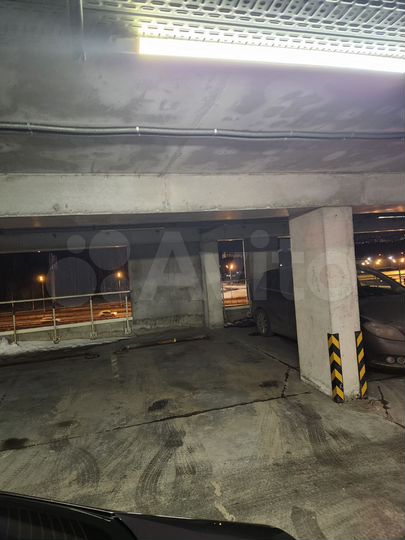 Машиноместо, 15 м²