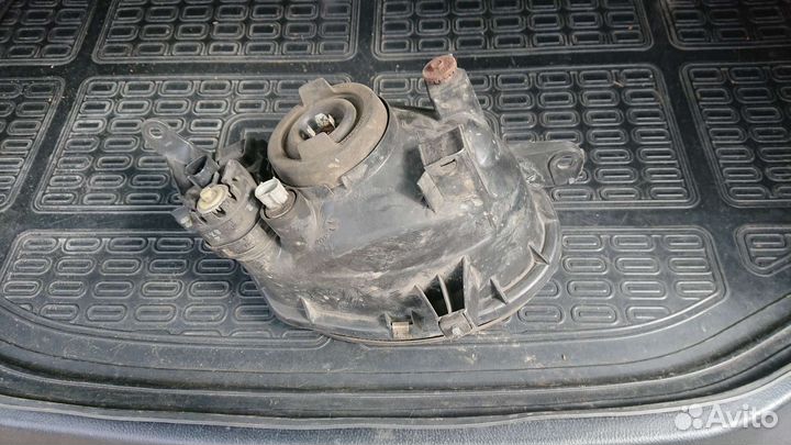 Фара левая и решетка радиаторов Toyota corolla 110