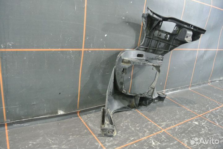 Кронштейн фары противотуманной левой - BMW 5 F10