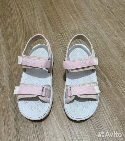Босоножки для девочки Outventure 36 р