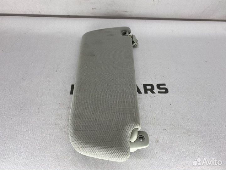 Козырек солнцезащитный левый Audi A6 C6 BPP 2.7