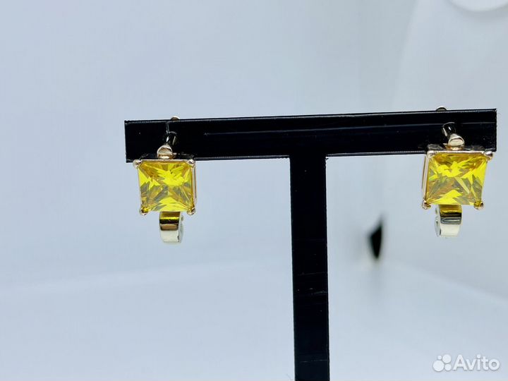 Золотые серьги с Цитрином