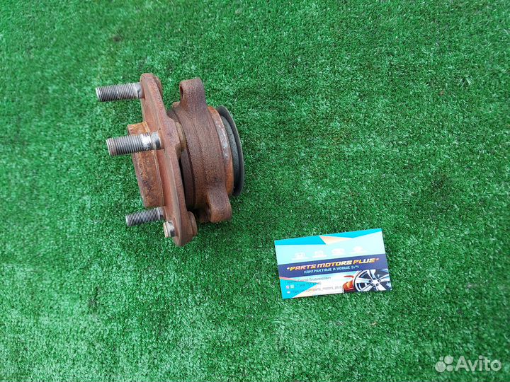 Ступица передняя левая Nissan Juke F15